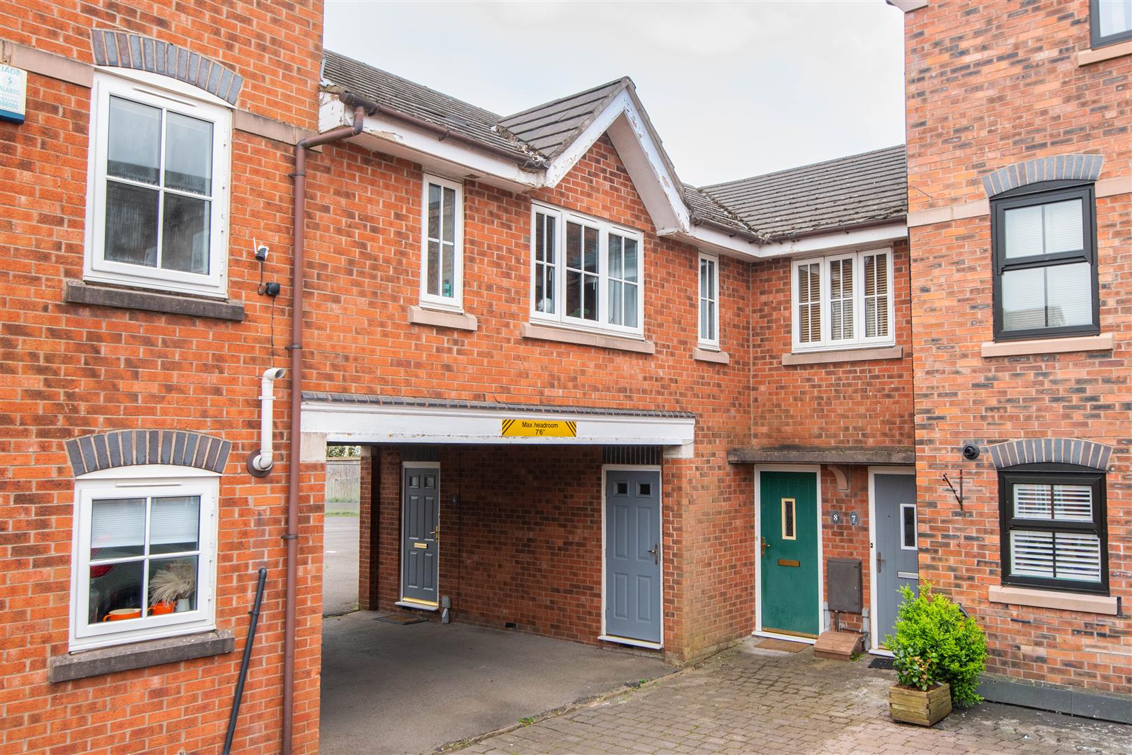 2 bed property in Coronation Court, Leyland